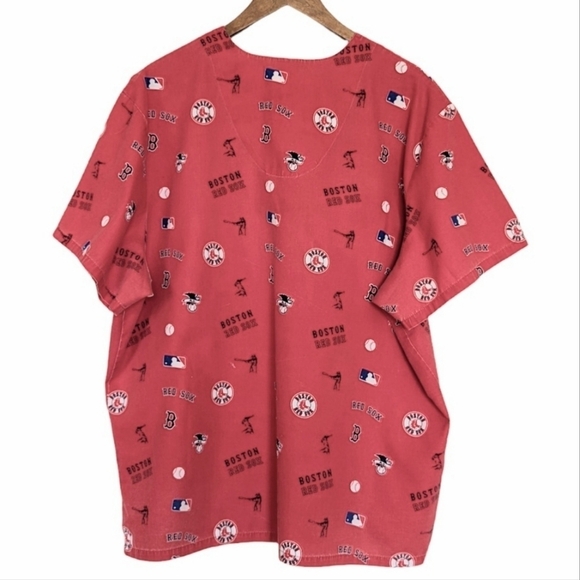 MLB Genuine Merchandise Boston Red Sox Scrub Top Size L - Picture 2 of 7